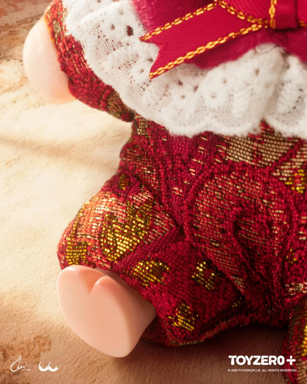 LULU THE PIGGY-TURNS INTO TRIANGEL